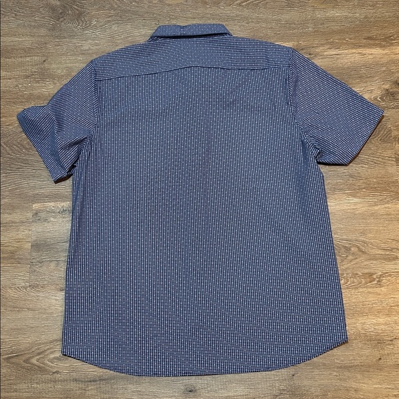 Flag & Anthem Men’s Madeflex Button Down - Picture 4 of 6